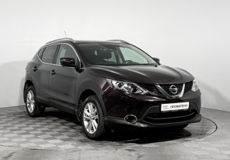 Подержанный автомобиль Nissan Qashqai 2014 года (3 фото)