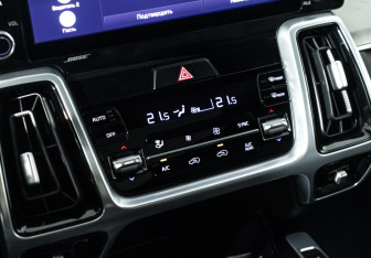 Подержанный автомобиль Kia Sorento 2022 года (26 фото)