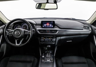 Подержанный автомобиль Mazda 6 Sedan 2018 года (10 фото)