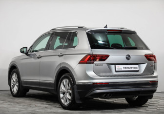 Подержанный автомобиль Volkswagen Tiguan 2017 года (7 фото)