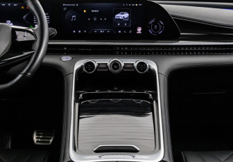 Подержанный автомобиль Exeed RX 2025 года (16 фото)