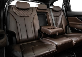 Подержанный автомобиль Hyundai Santa Fe 2018 года (26 фото)