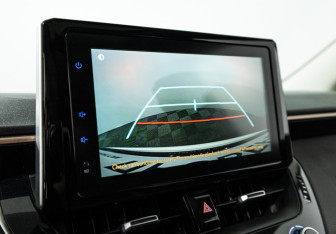 Подержанный автомобиль Toyota Corolla Sedan 2021 года (15 фото)