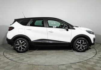 Подержанный автомобиль Renault Kaptur 2017 года (4 фото)