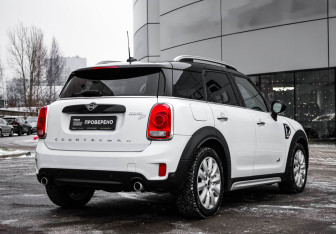 Подержанный автомобиль MINI Countryman 2018 года (7 фото)