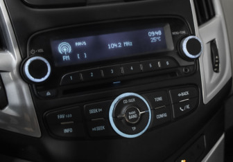 Подержанный автомобиль Chevrolet Cruze Sedan 2013 года (13 фото)