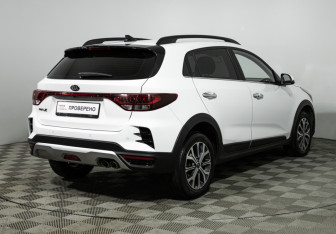 Подержанный автомобиль Kia Rio Hatchback 2021 года (5 фото)