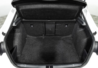 Подержанный автомобиль Skoda Rapid Liftback 2020 года (18 фото)