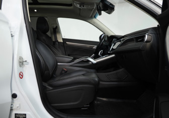 Подержанный автомобиль Geely Atlas Pro 2024 года (26 фото)