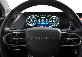 Подержанный автомобиль Omoda C5 2022 года (19 фото)