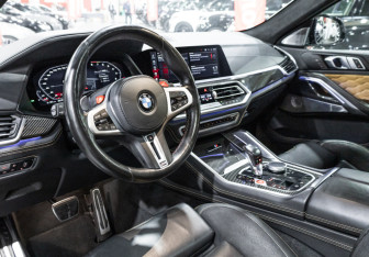Подержанный автомобиль BMW X6 M 2020 года (17 фото)