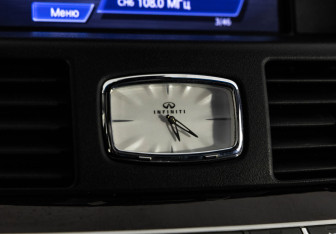 Подержанный автомобиль Infiniti M Sedan 2012 года (20 фото)