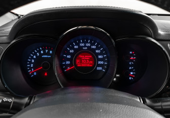 Подержанный автомобиль Kia Rio Sedan 2012 года (17 фото)