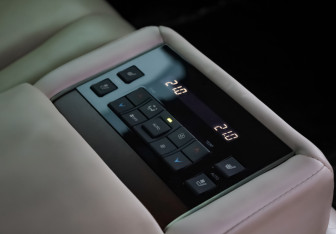 Подержанный автомобиль Lexus LX 2016 года (30 фото)