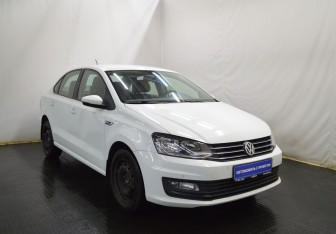 Подержанный автомобиль Volkswagen Polo Sedan 2018 года (3 фото)