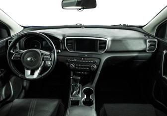 Подержанный автомобиль Kia Sportage 2020 года (13 фото)