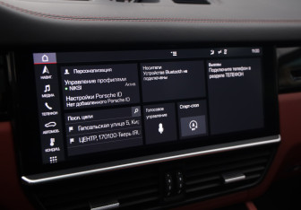 Подержанный автомобиль Porsche Cayenne 2019 года (17 фото)