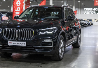 Подержанный автомобиль BMW X5 2019 года (4 фото)