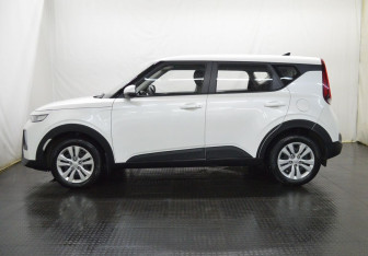 Подержанный автомобиль Kia Soul 2022 года (8 фото)