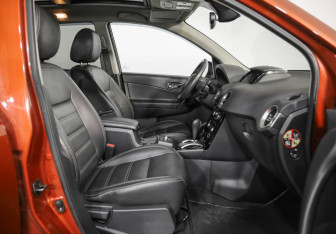 Подержанный автомобиль Renault Koleos 2014 года (24 фото)