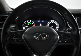 Подержанный автомобиль Infiniti QX50 2019 года (18 фото)