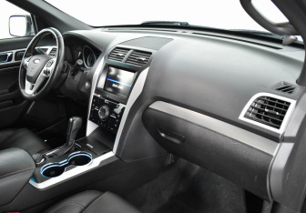 Подержанный автомобиль Ford Explorer 2014 года (14 фото)