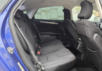 Подержанный автомобиль Ford Mondeo Sedan 2015 года (21 фото)