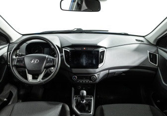 Подержанный автомобиль Hyundai Creta 2019 года (13 фото)