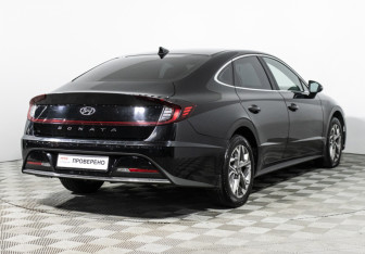 Подержанный автомобиль Hyundai Sonata 2021 года (5 фото)