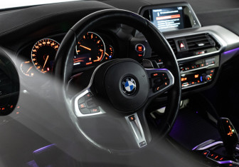 Подержанный автомобиль BMW X4 2019 года (21 фото)