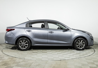 Подержанный автомобиль Kia Rio Sedan 2021 года (4 фото)