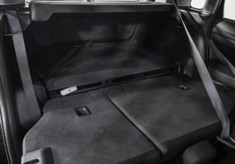 Подержанный автомобиль Mitsubishi ASX 2011 года (21 фото)