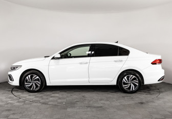 Подержанный автомобиль Volkswagen Bora Sedan 2024 года (10 фото)