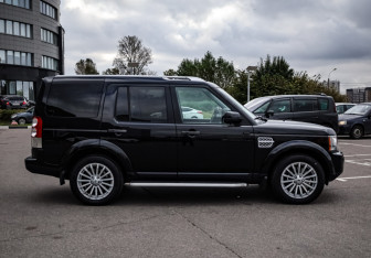 Подержанный автомобиль Land Rover Discovery 2012 года (5 фото)