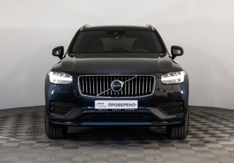 Подержанный автомобиль Volvo XC90 2021 года (3 фото)