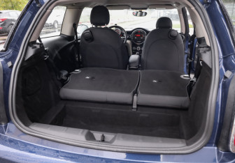Подержанный автомобиль MINI Hatch 2016 года (26 фото)