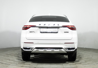 Подержанный автомобиль Haval F7x 2020 года (6 фото)