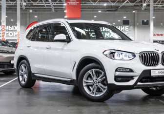 Подержанный автомобиль BMW X3 2020 года (6 фото)