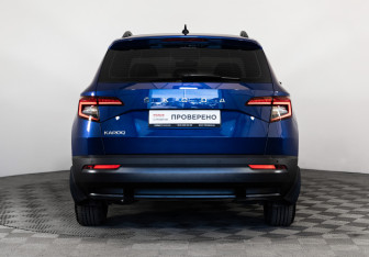 Подержанный автомобиль Skoda Karoq 2021 года (6 фото)