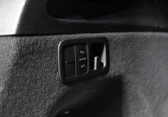 Подержанный автомобиль Audi Q7 2016 года (27 фото)