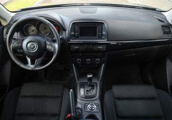Подержанный автомобиль Mazda CX-5 2012 года (11 фото)