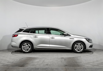 Подержанный автомобиль Renault Megane Wagon 2016 года (4 фото)