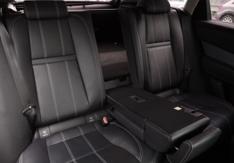 Подержанный автомобиль Land Rover Range Rover Velar 2018 года (27 фото)