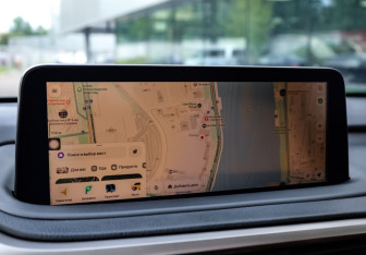 Подержанный автомобиль Lexus RX 2022 года (18 фото)