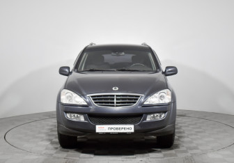 Подержанный автомобиль SsangYong Kyron 2010 года (2 фото)