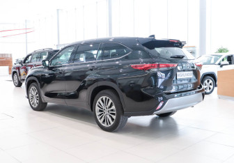 Новый Toyota Highlander 2025 (5 фото)