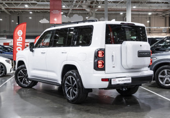 Подержанный автомобиль Haval H9 2024 года (12 фото)