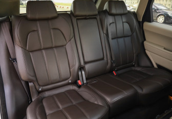 Подержанный автомобиль Land Rover Range Rover Sport 2017 года (32 фото)
