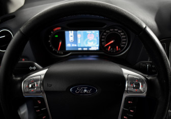 Подержанный автомобиль Ford Mondeo Sedan 2008 года (15 фото)