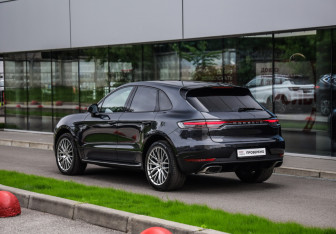 Подержанный автомобиль Porsche Macan 2019 года (8 фото)